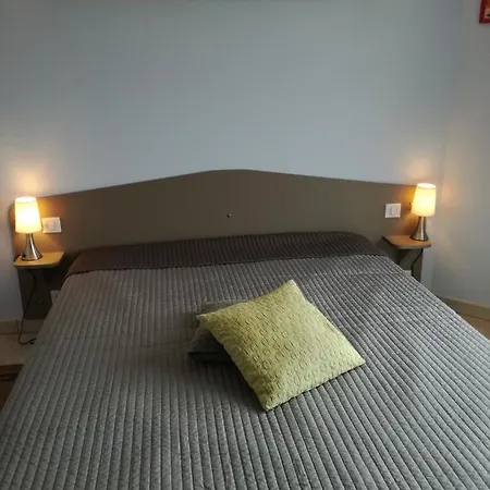Les Vaux بيت للعطل